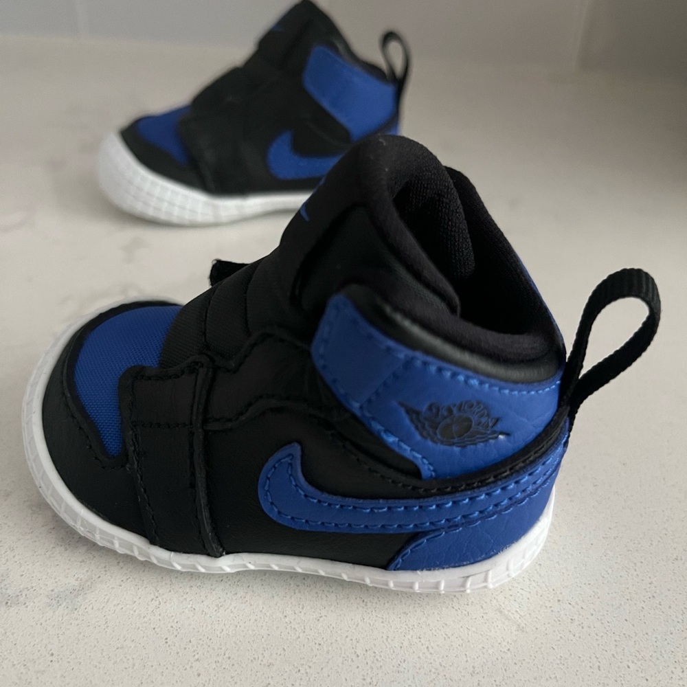 Nike Jordan Crib boots, black and blue size 1